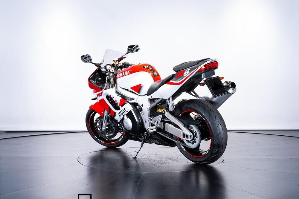 Yamaha YZF R6 (1999 - 00) (8)