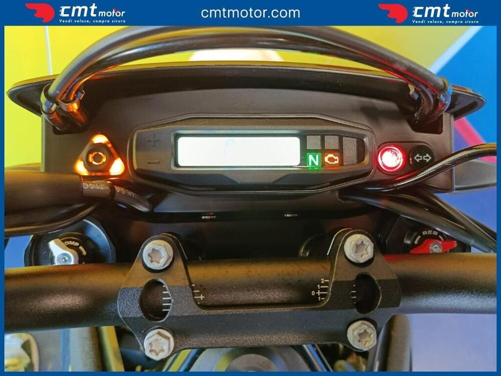 Husqvarna 701 Supermoto (2023 - 25) (5)