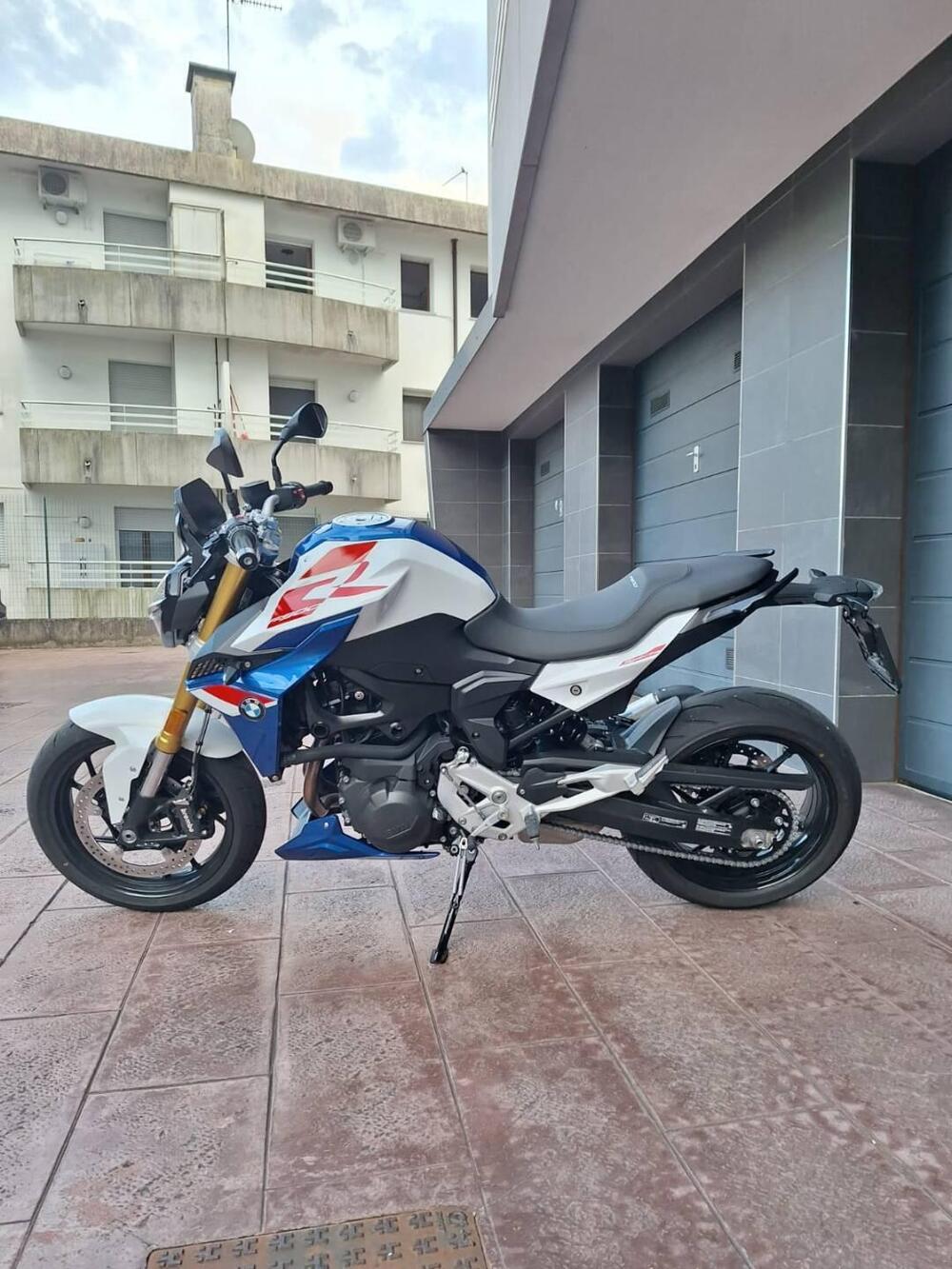 Bmw F 900 R (2021 - 24) (2)