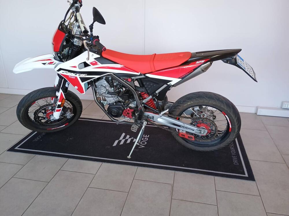 Fantic Motor XMF 125 Motard Performance 4T (2023 - 24) (3)