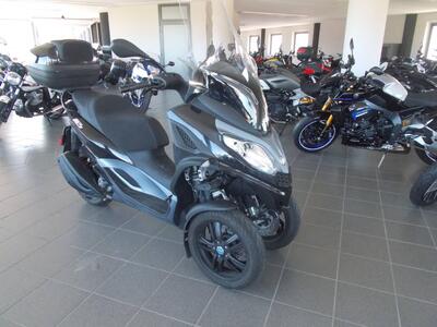Piaggio MP3 300 ABS Hpe (2021 - 24) usata
