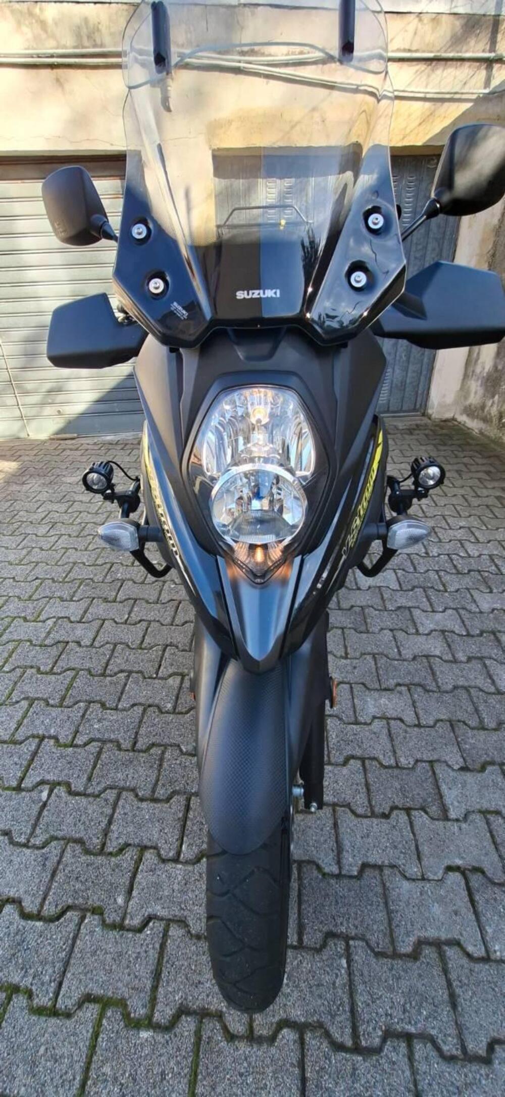 Suzuki V-Strom 650 (2021 - 25) (2)
