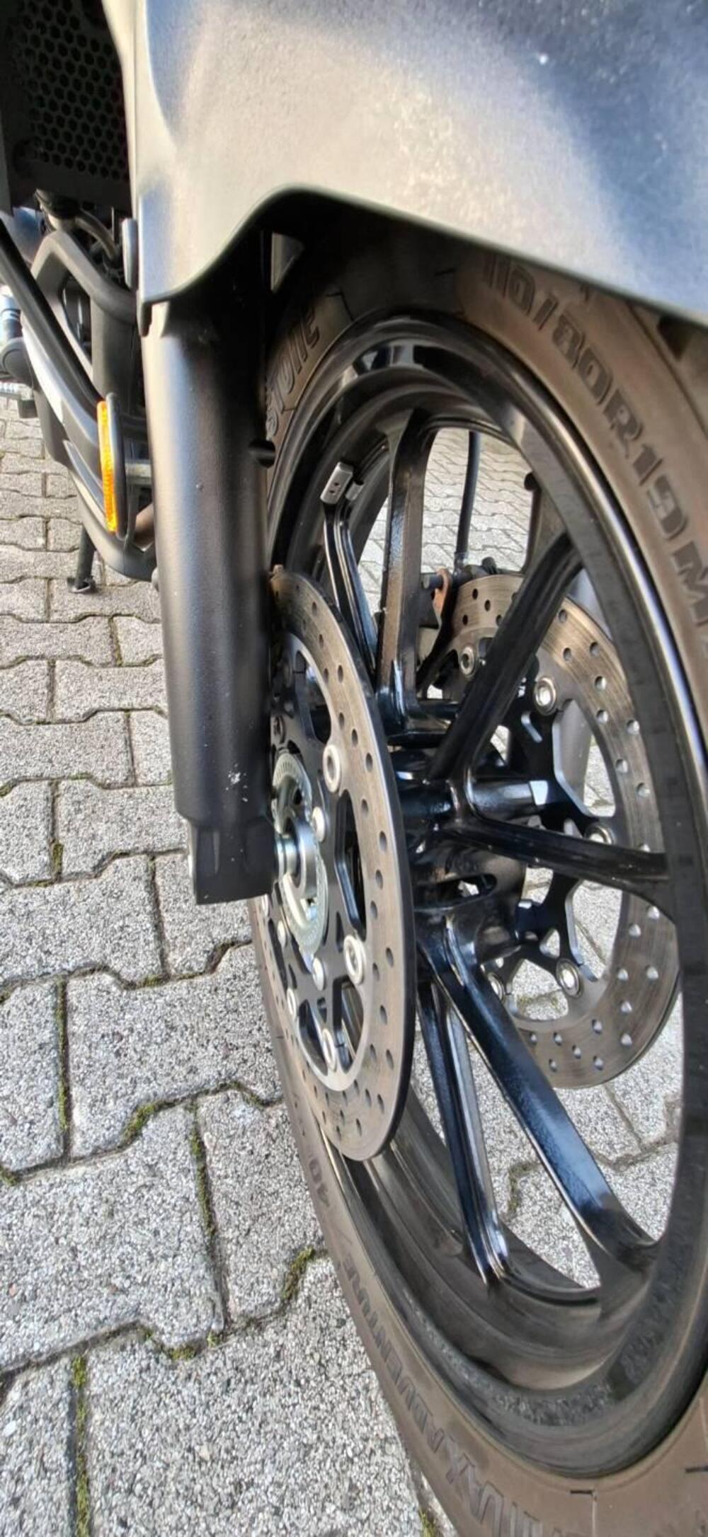 Suzuki V-Strom 650 (2021 - 25) (3)