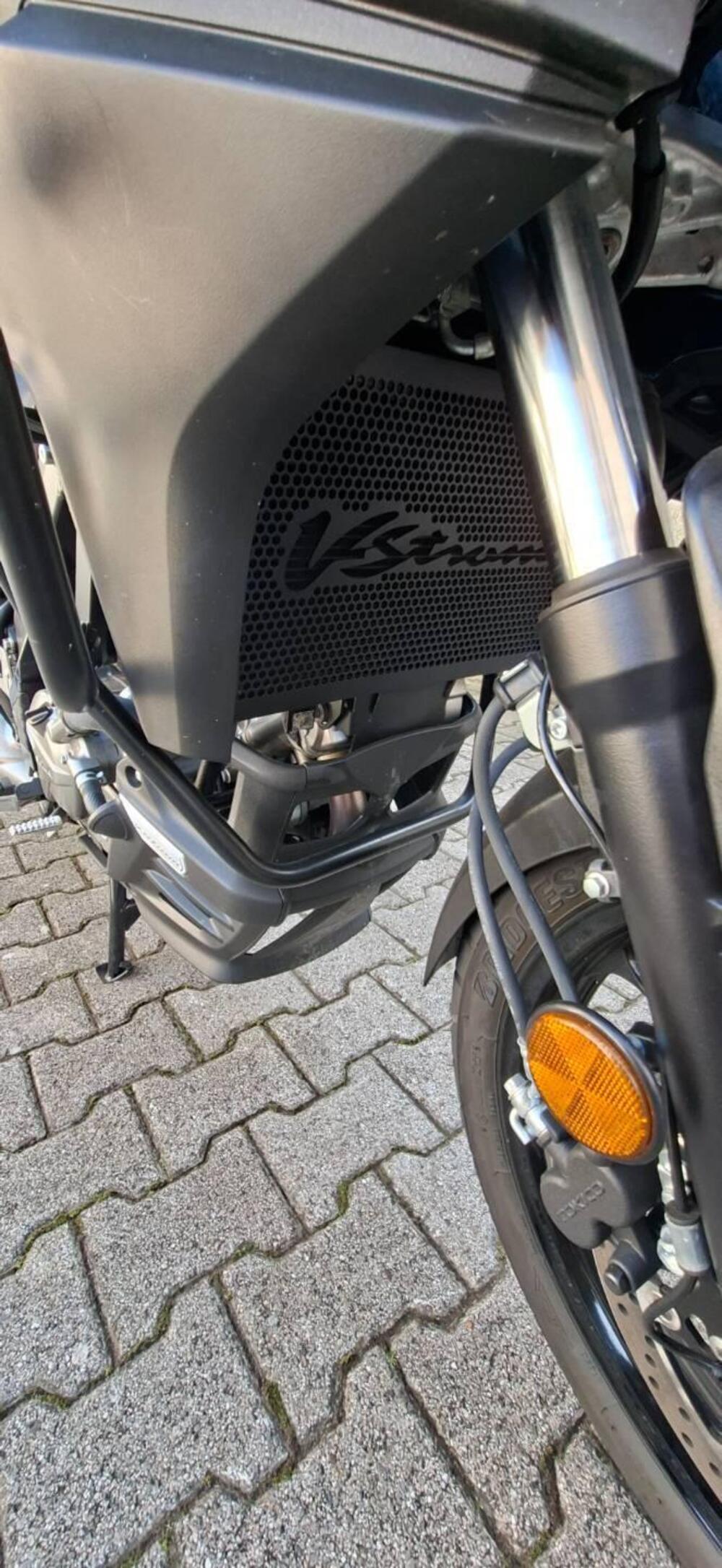 Suzuki V-Strom 650 (2021 - 25) (6)