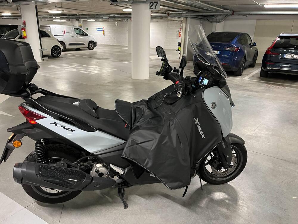Yamaha X-Max 300 Tech Max+ (2025 - 26) (5)