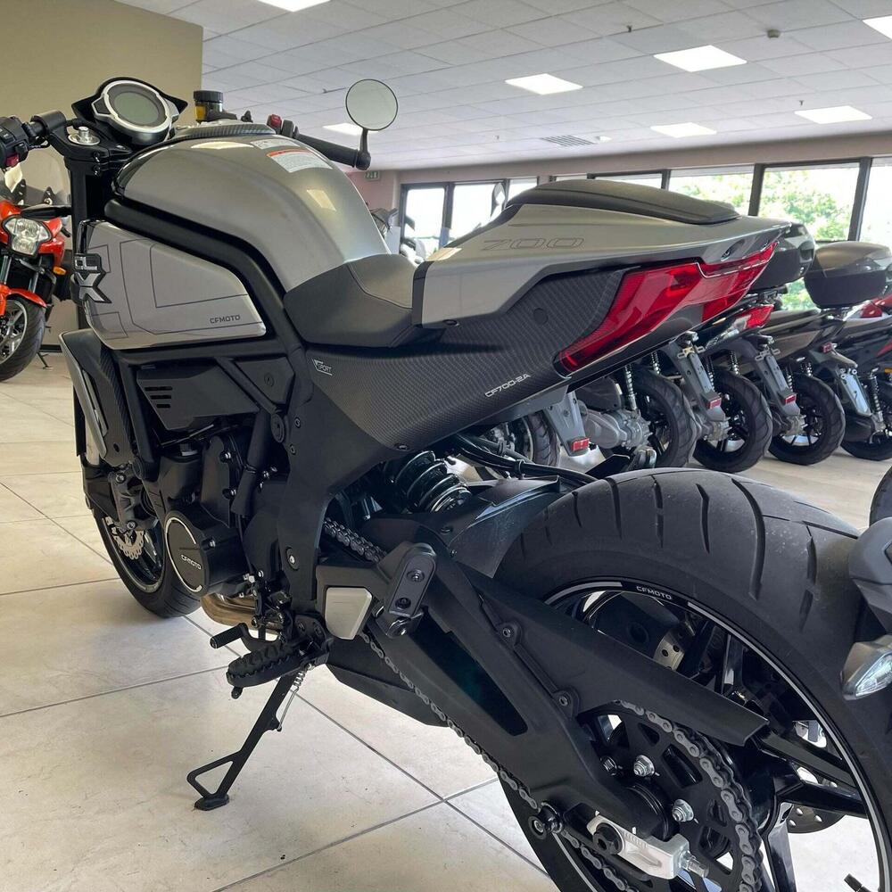 CFMOTO 700CL-X Sport (2022 - 26) (9)