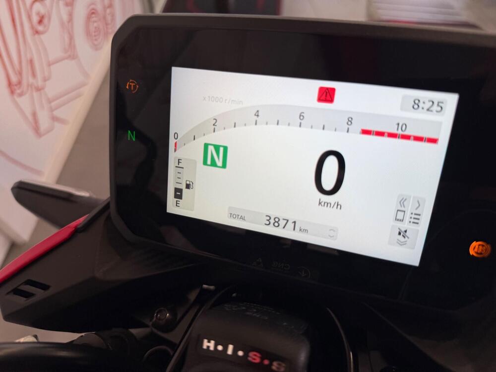 Honda CB 500 Hornet (2024 - 25) (7)