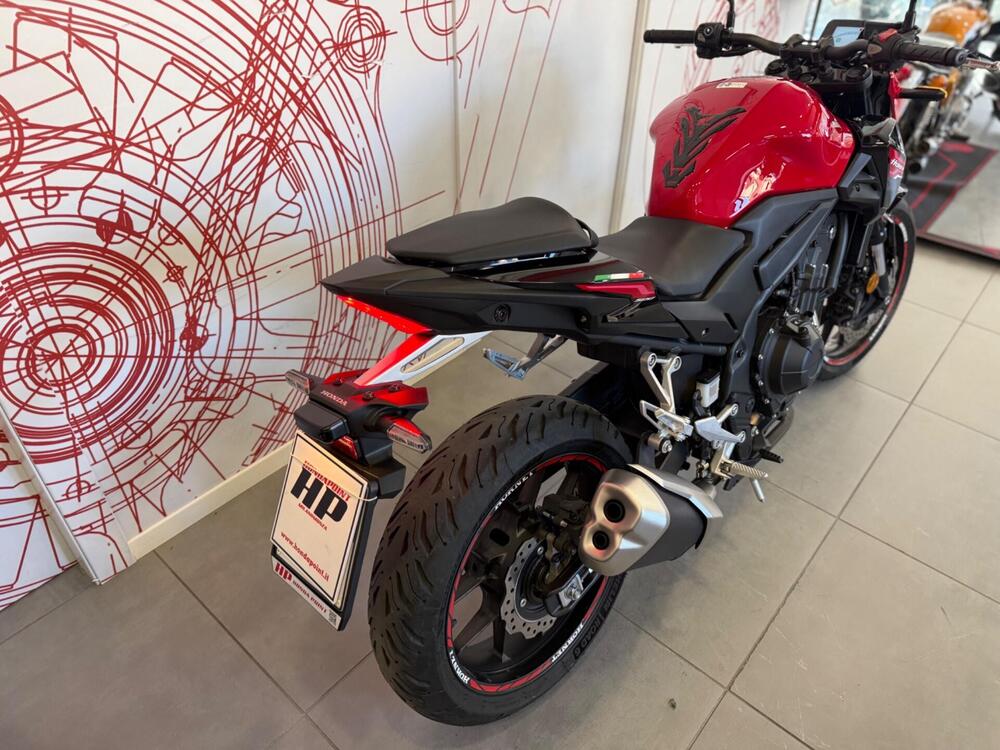 Honda CB 500 Hornet (2024 - 25) (12)