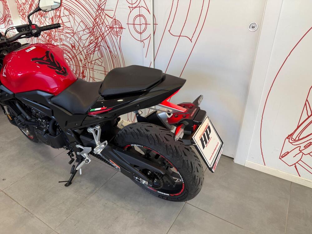 Honda CB 500 Hornet (2024 - 25) (16)