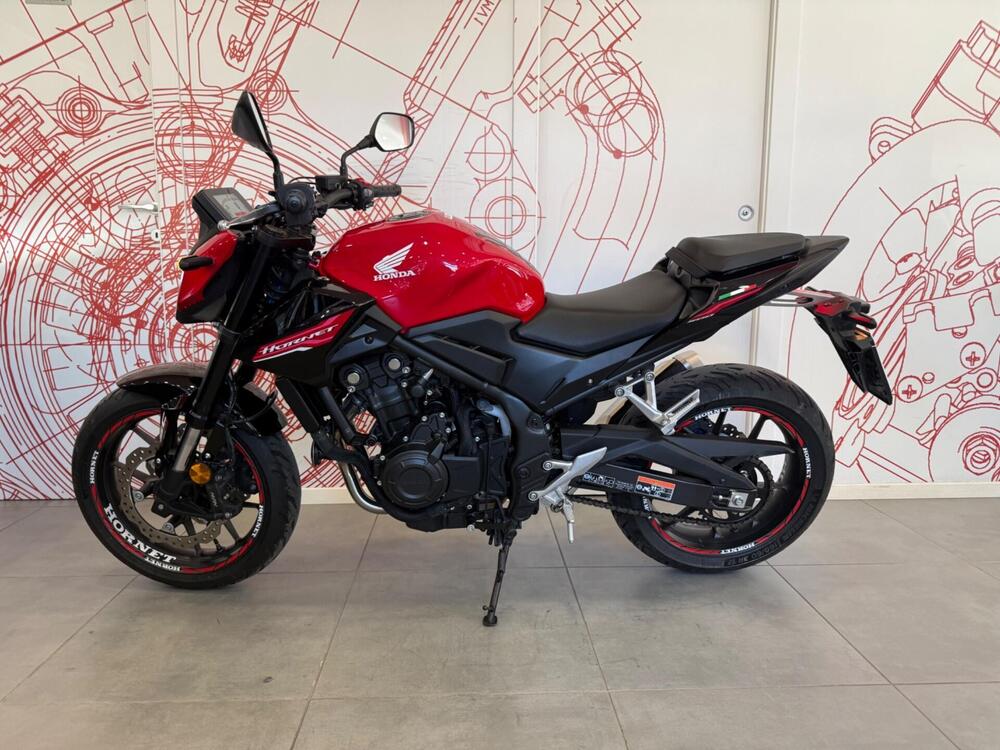 Honda CB 500 Hornet (2024 - 25) (4)