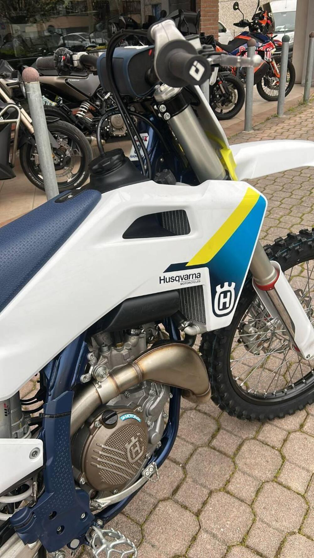 Husqvarna FC 450 (2025) (3)