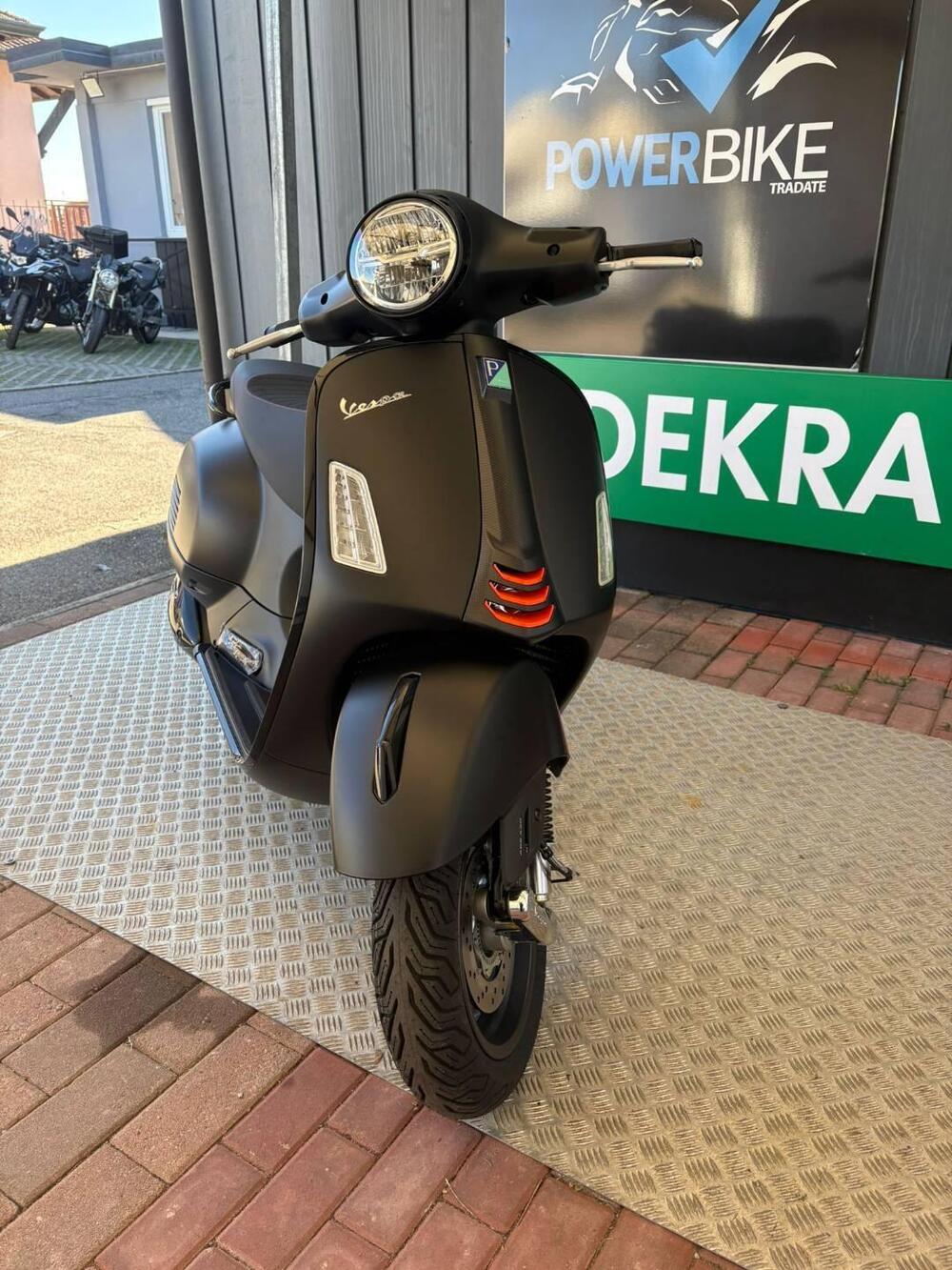 Vespa GTS 310 Supersport (2025 - 26) (2)