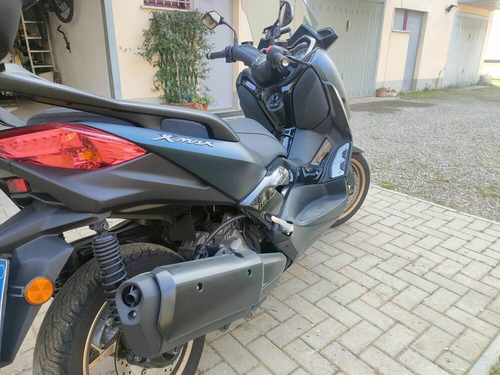Yamaha X-Max 300 Tech Max (2021 - 24) (2)