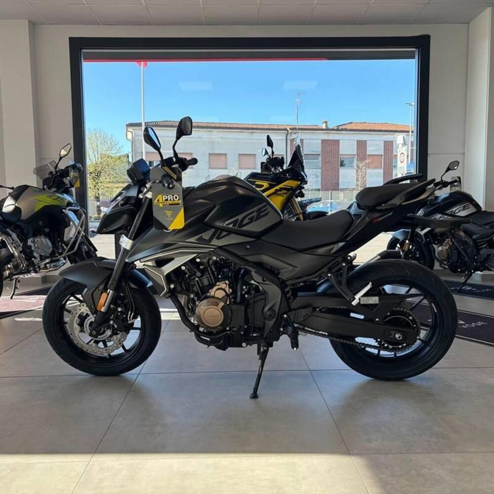 Voge Brivido 625R (2025 - 26) (3)