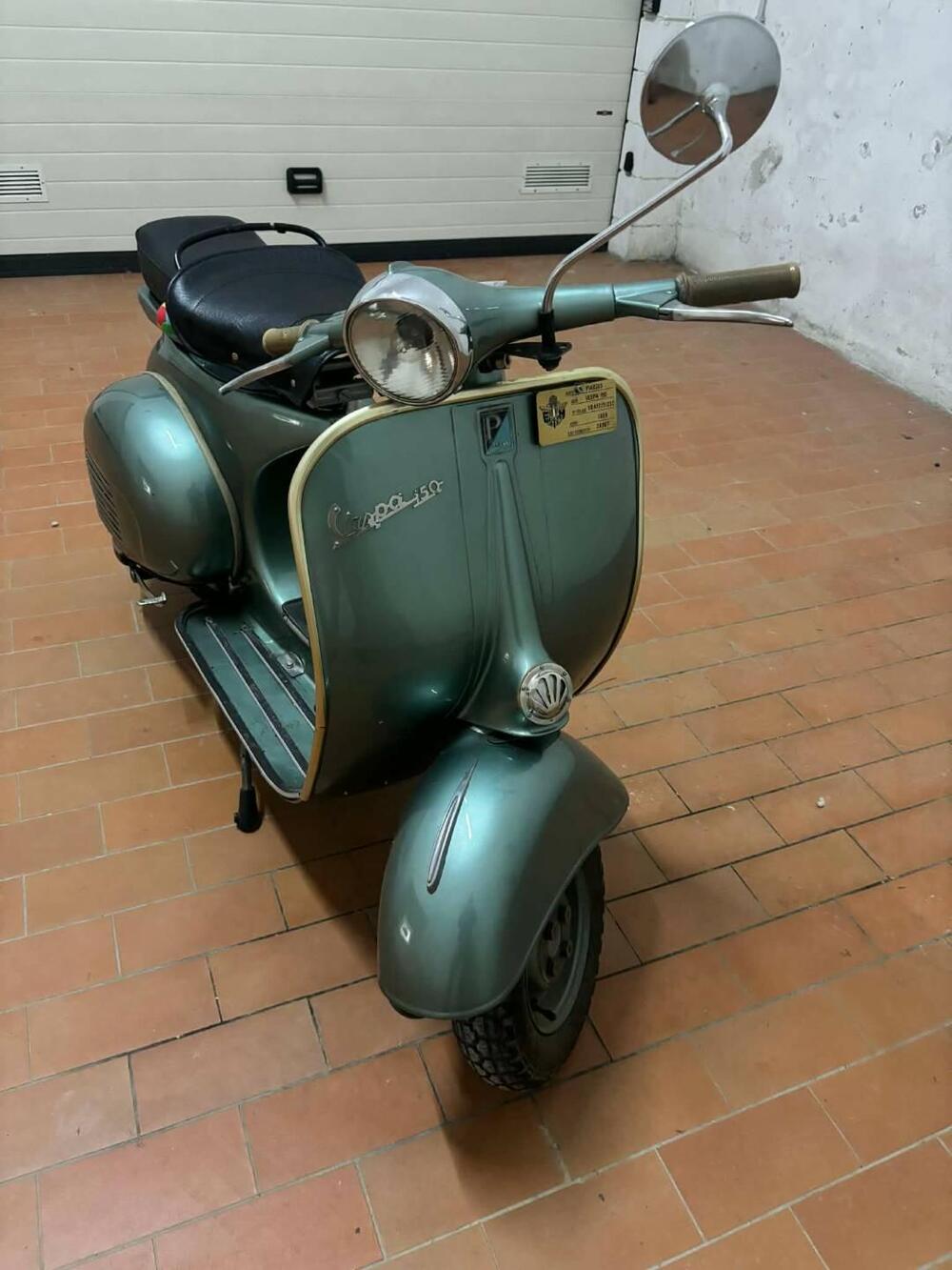 Piaggio Vespa 150 vba1t (2)