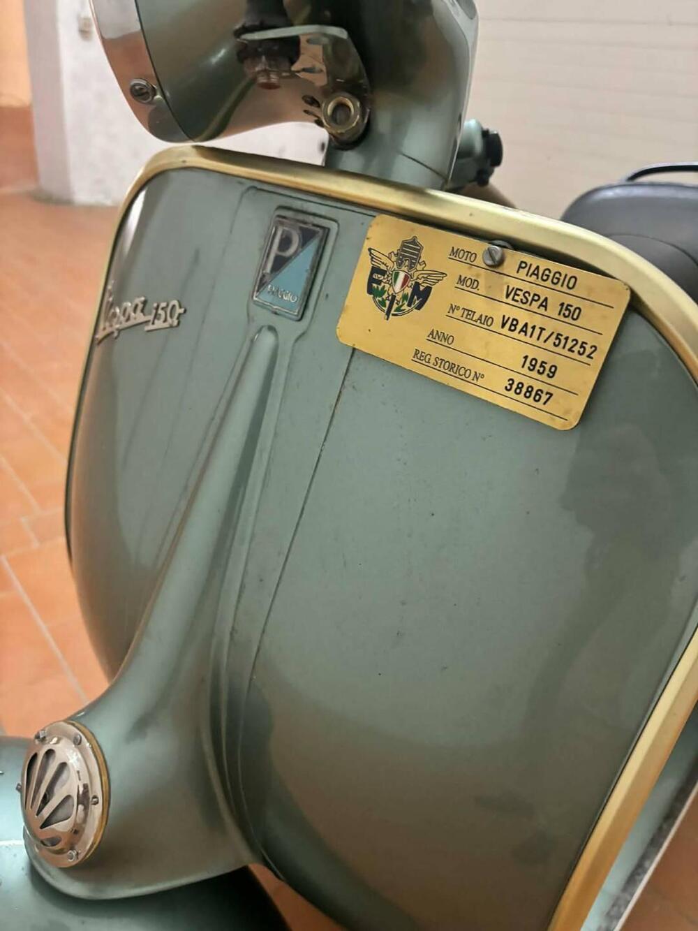 Piaggio Vespa 150 vba1t (3)