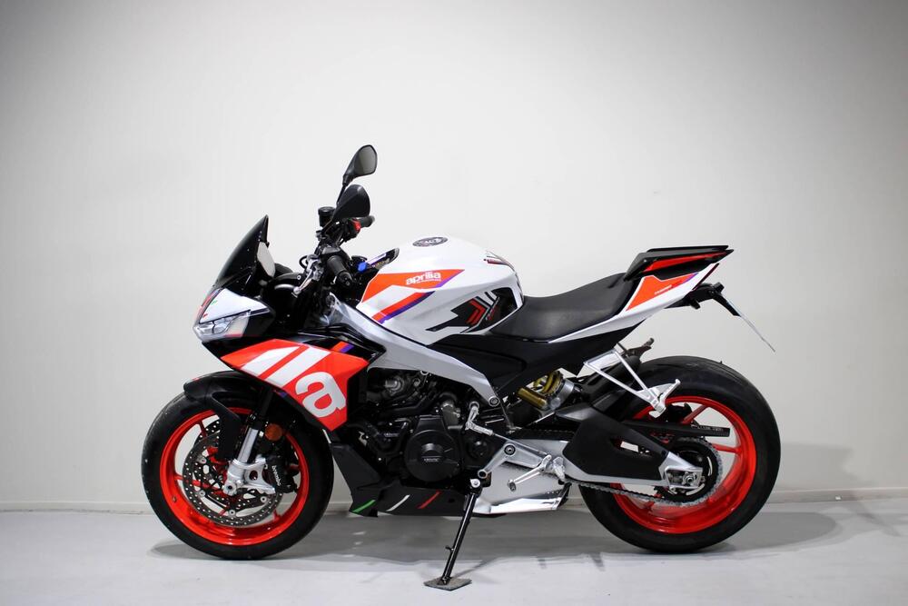 Aprilia Tuono 660 Factory (2022 - 24) (4)