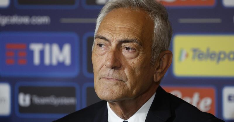 Dalle 'ammiraglie blu' all'elettrico Volkswagen: cosa guida Gabriele Gravina mentre l'Italia resta a secco di Mondiali