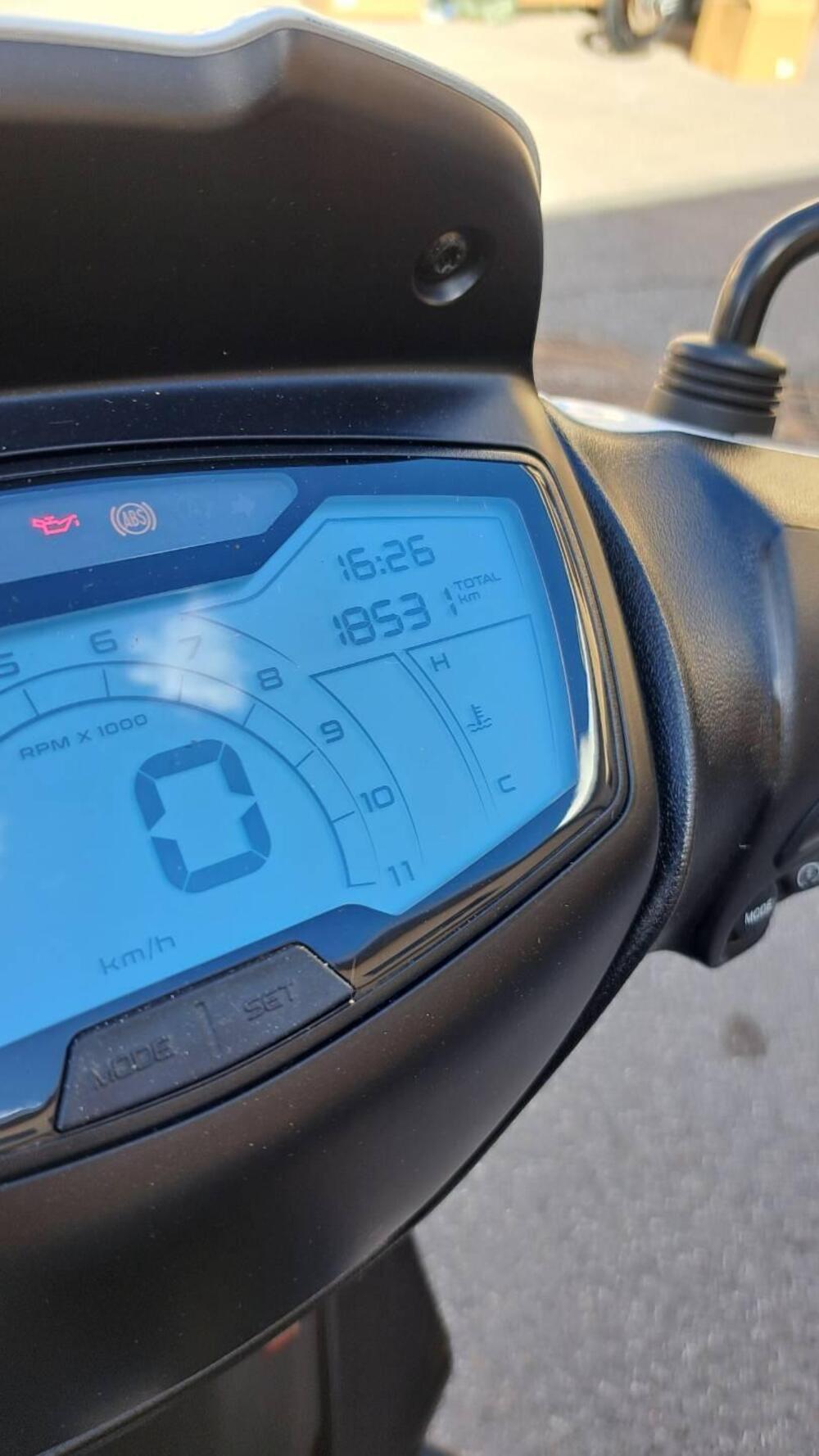 Piaggio Medley 150 S ABS (2021 - 25) (3)