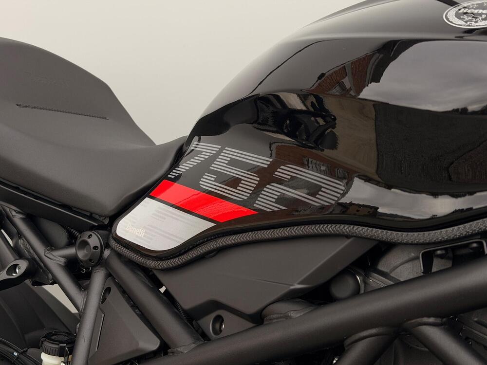 Benelli 752 S (2022 - 25) (3)