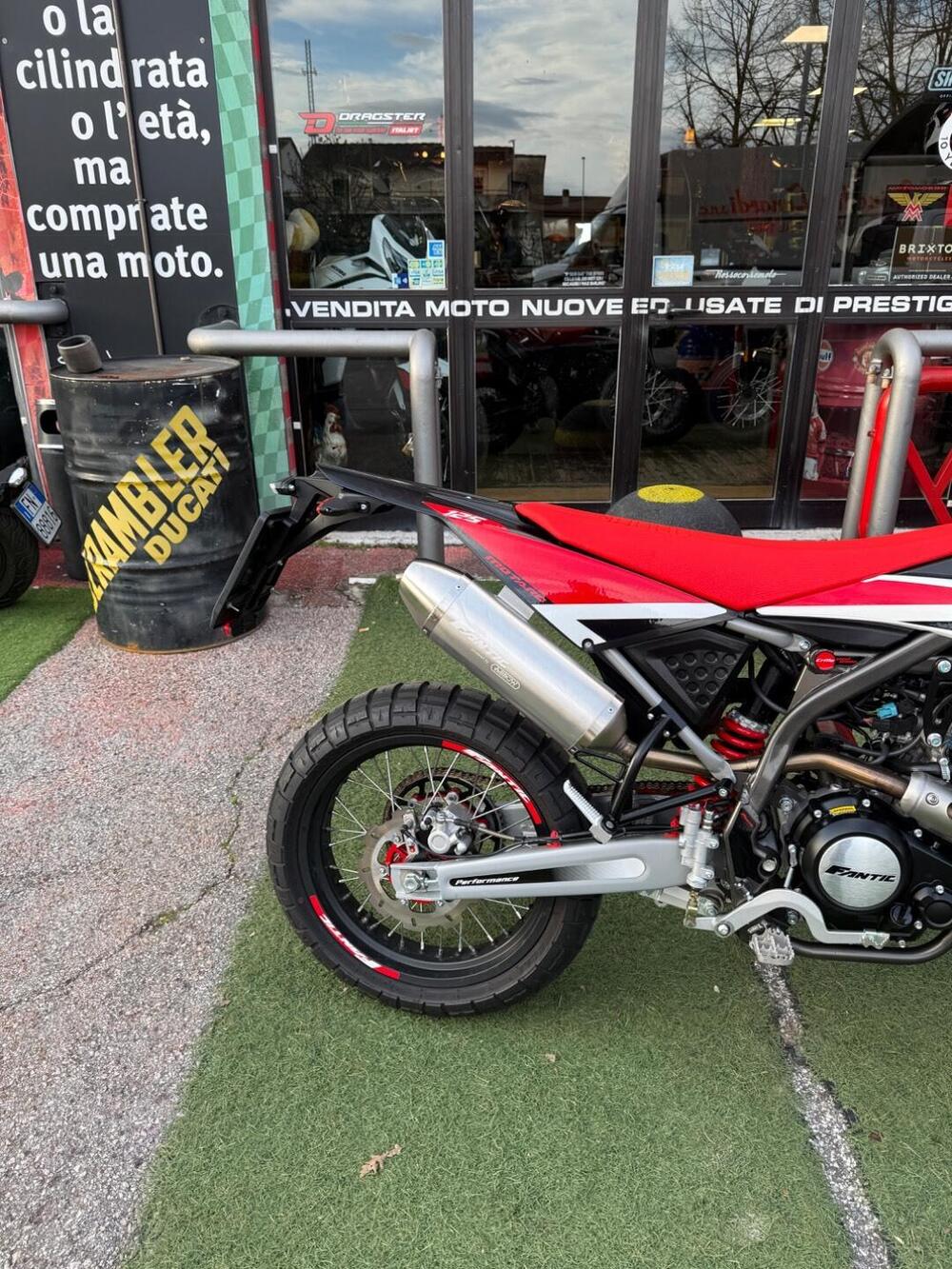 Fantic Motor XMF 125 Motard Performance 4t (2021 - 22) (8)