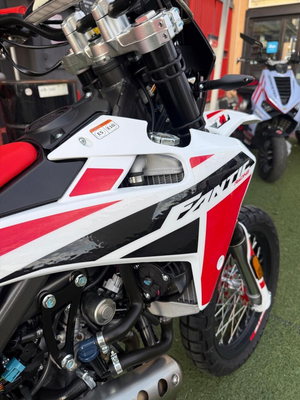 Fantic Motor XMF 125 Motard Performance 4t (2021 - 22) (12)