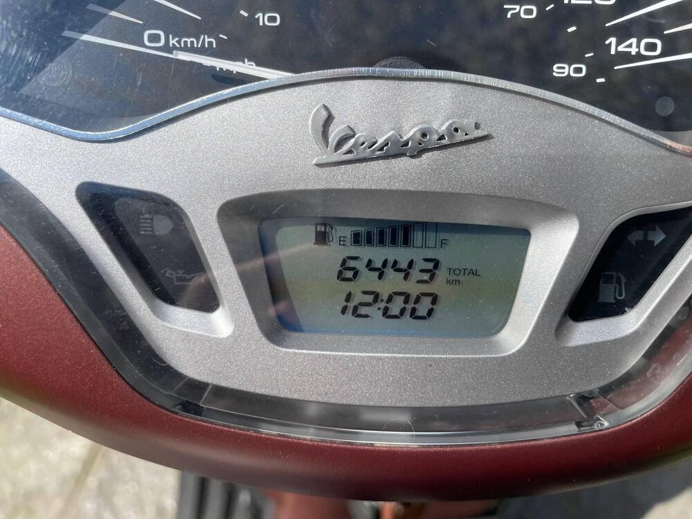 Vespa Primavera 125 3V ie ABS 50° Anniversario (2018 - 19) (7)