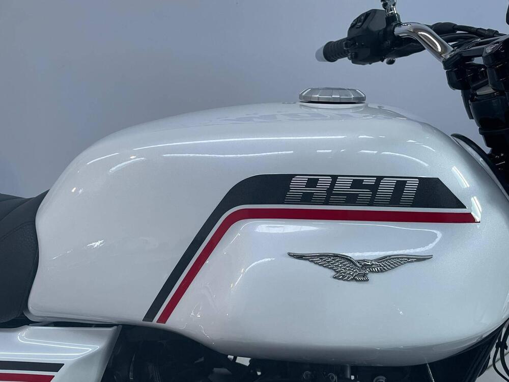 Moto Guzzi V7 850 Stone Special Abs (2021) (15)