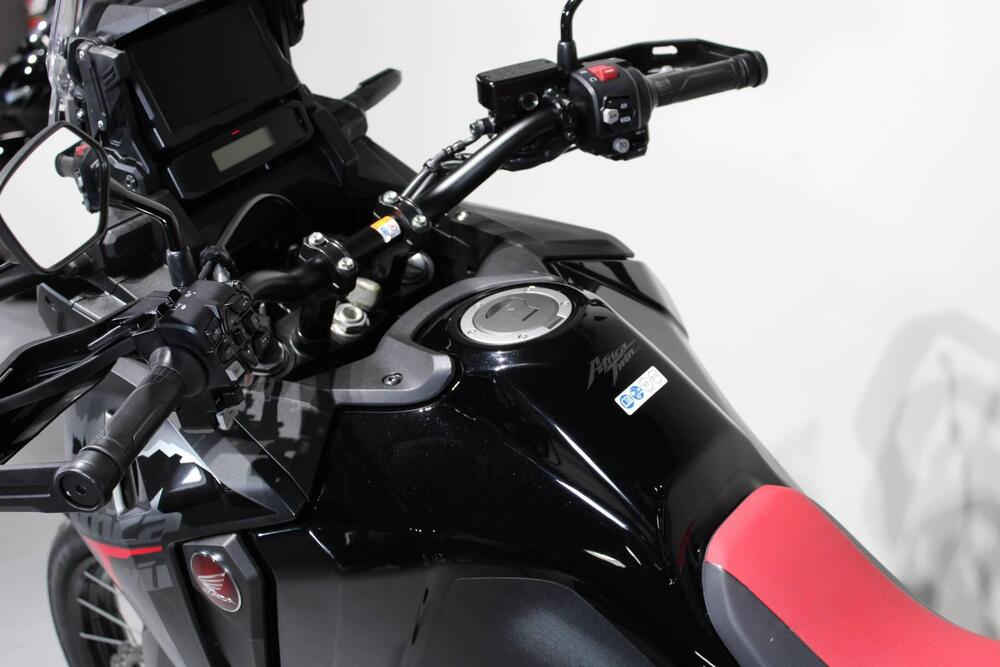 Honda Africa Twin CRF 1100L ES DCT (2024 - 26) (5)