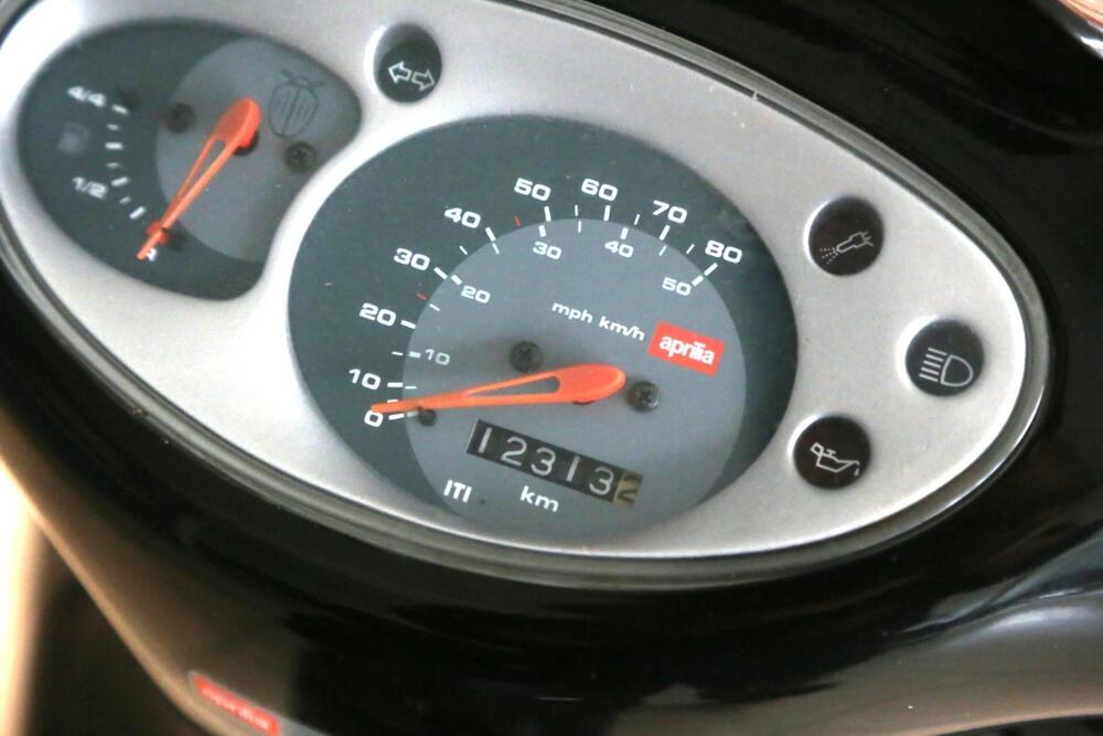 Aprilia Scarabeo 50 I.E Ditech (2001 - 04) (3)