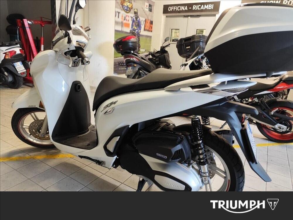 Honda SH 350 (2021 - 24) (3)