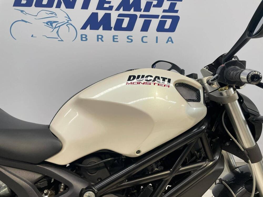 Ducati Monster 696 (2008 - 13) (3)