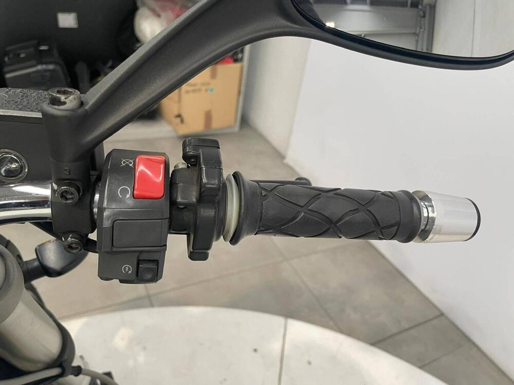 Ducati Monster 696 (2008 - 13) (14)