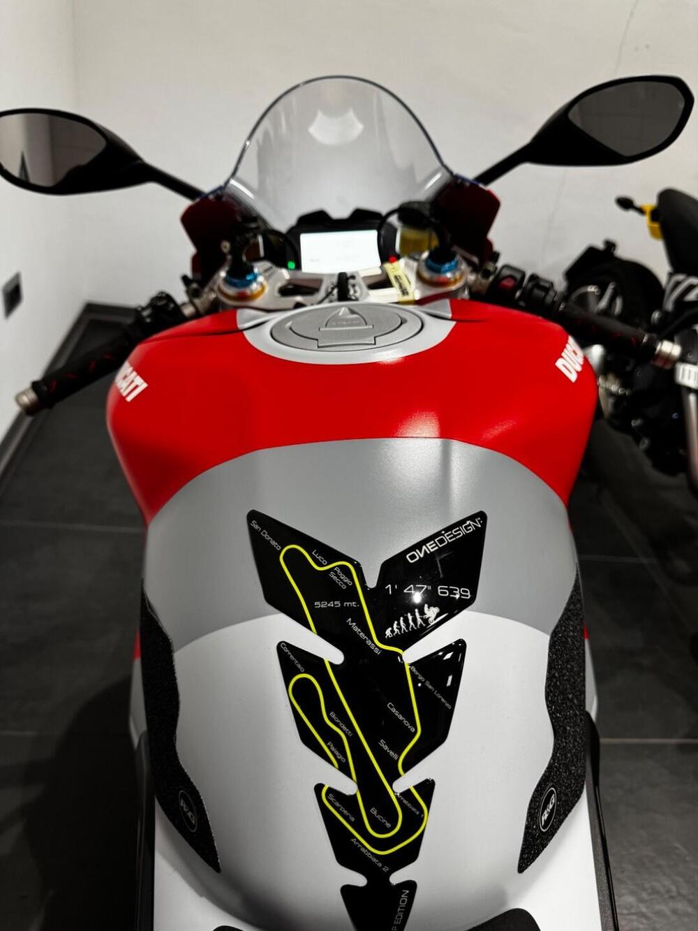 Ducati Panigale V4 S 1100 Corse (2019) (11)