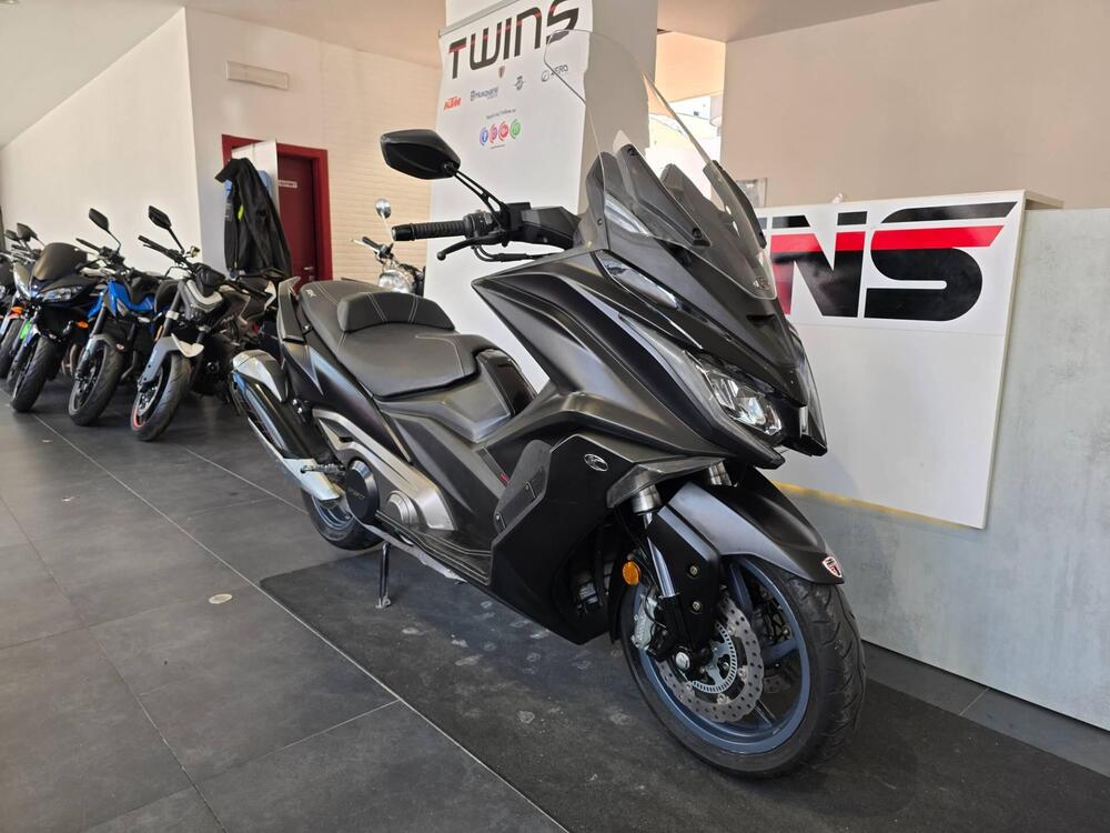 Kymco AK 550 ETS (2021 - 26) (2)