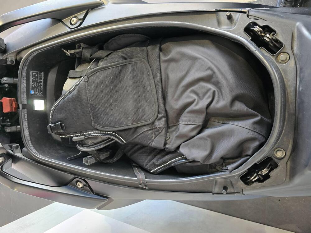 Kymco AK 550 ETS (2021 - 26) (12)