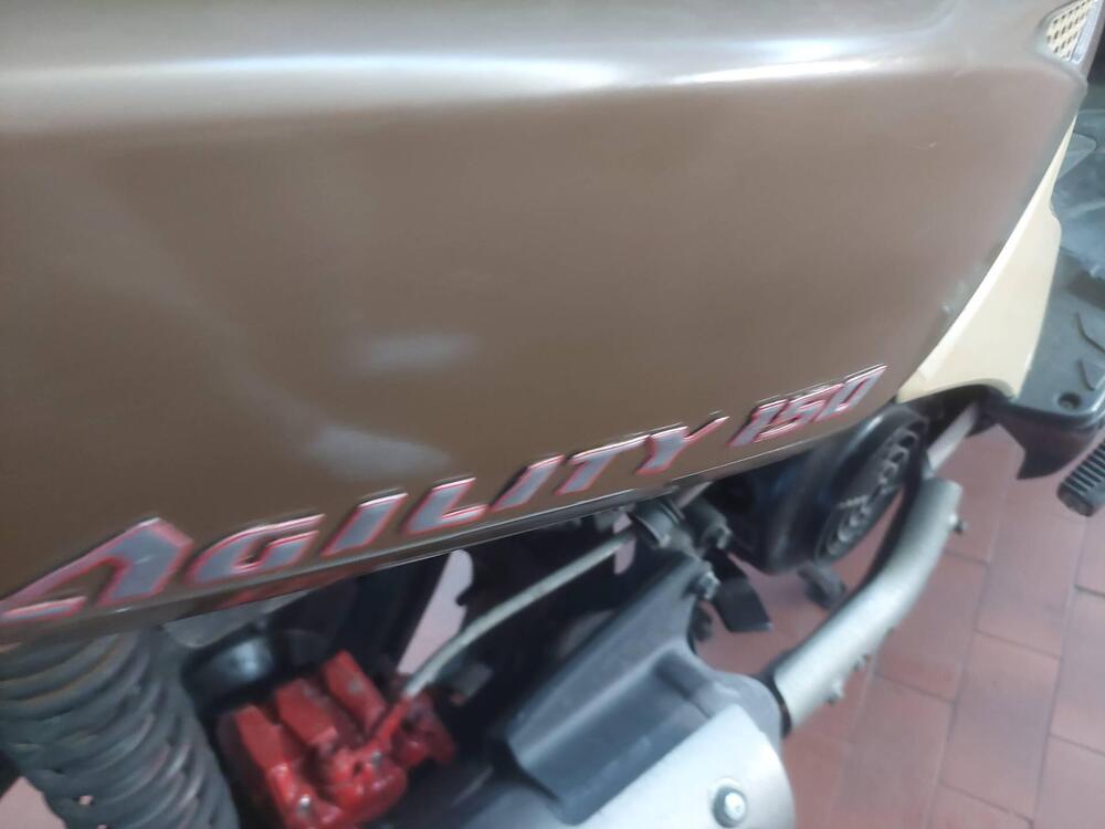 Kymco Agility 150 R16 (4)