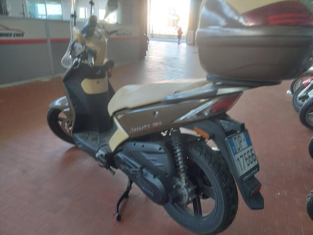 Kymco Agility 150 R16 (6)
