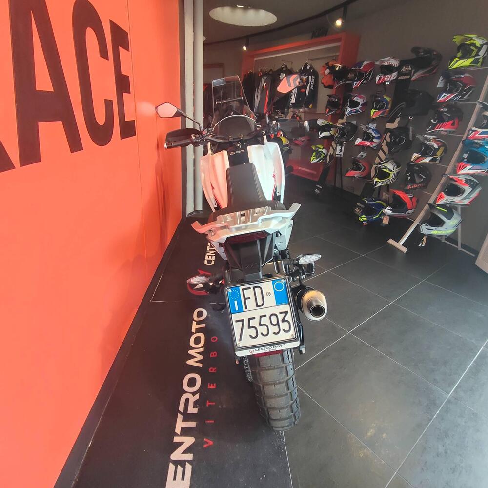 Moto Morini X-Cape 650 (2021 - 26) (2)