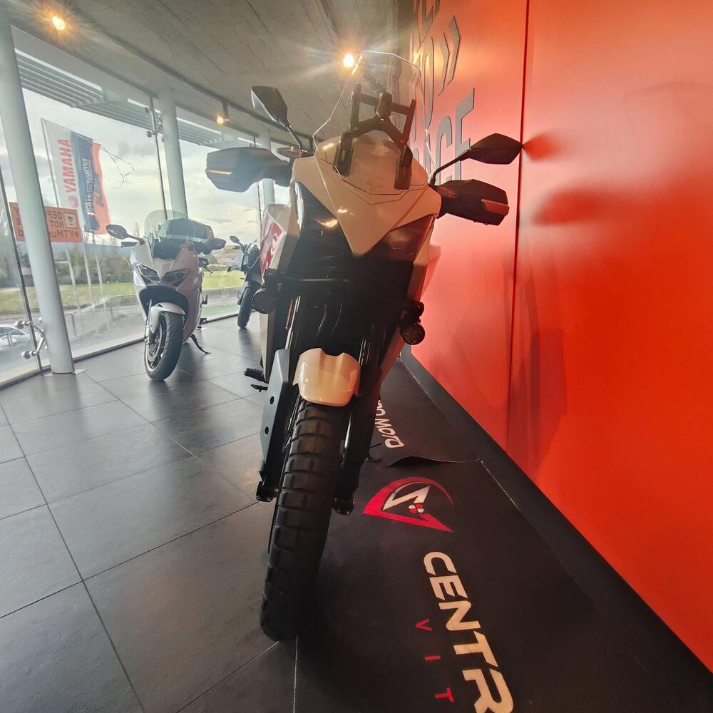 Moto Morini X-Cape 650 (2021 - 26) (7)