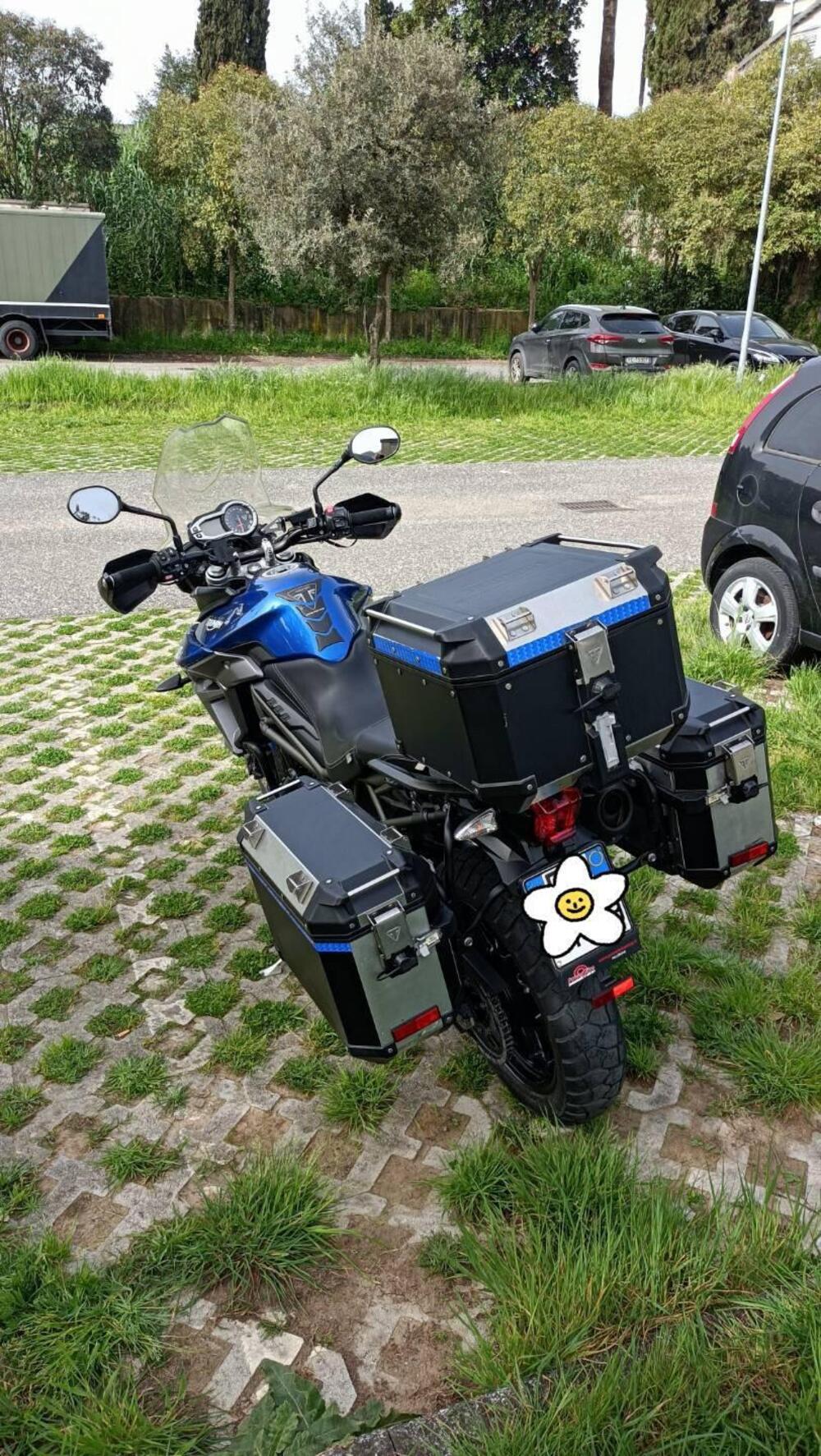 Triumph Tiger 800 XRx (2015 - 17) (6)