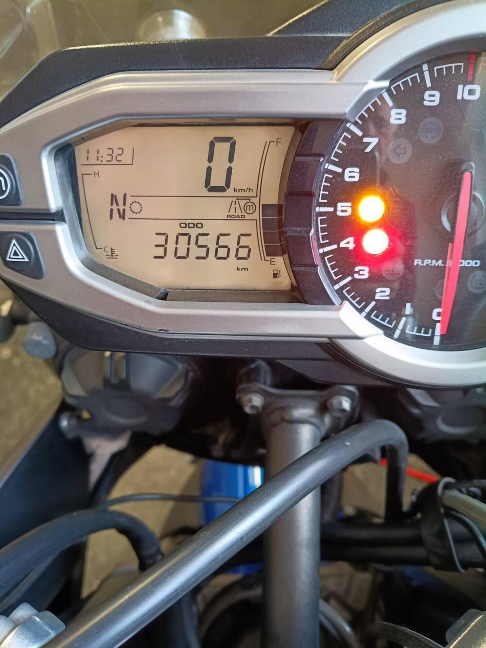 Triumph Tiger 800 XRx (2015 - 17) (12)