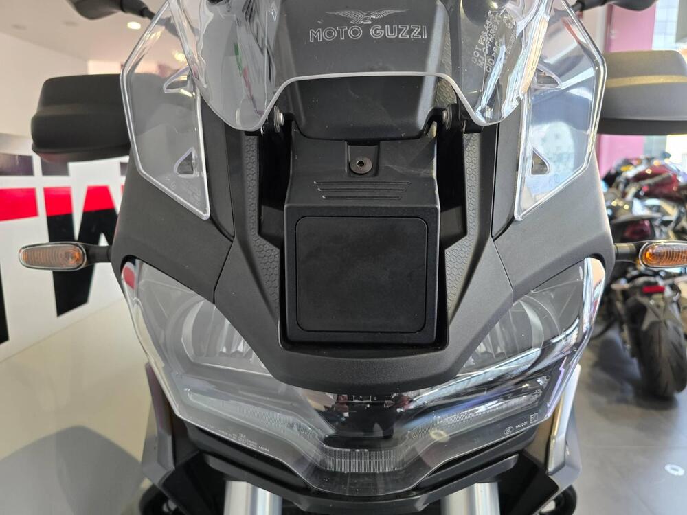 Moto Guzzi Stelvio (2024 - 26) (12)