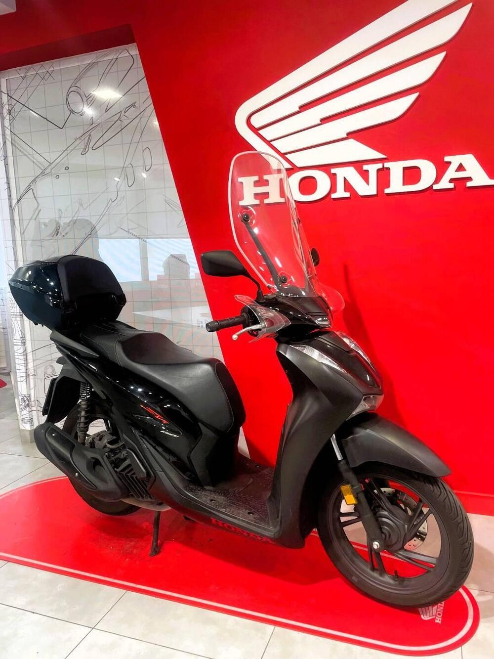 Honda SH 150i Sport (2024 - 25) (2)