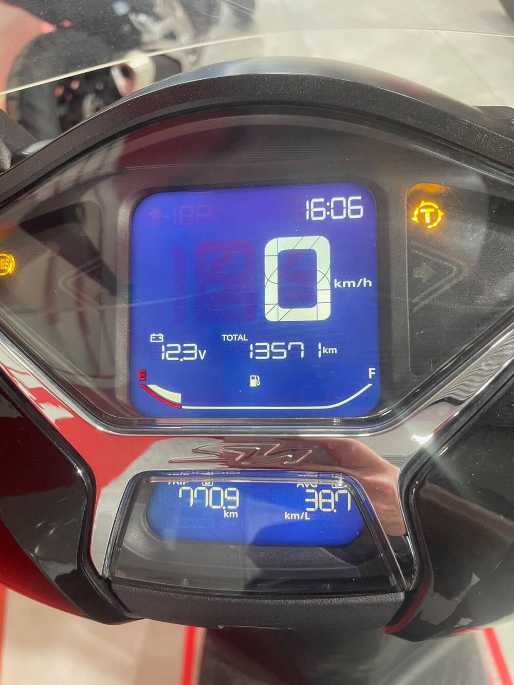 Honda SH 150i Sport (2024 - 25) (4)