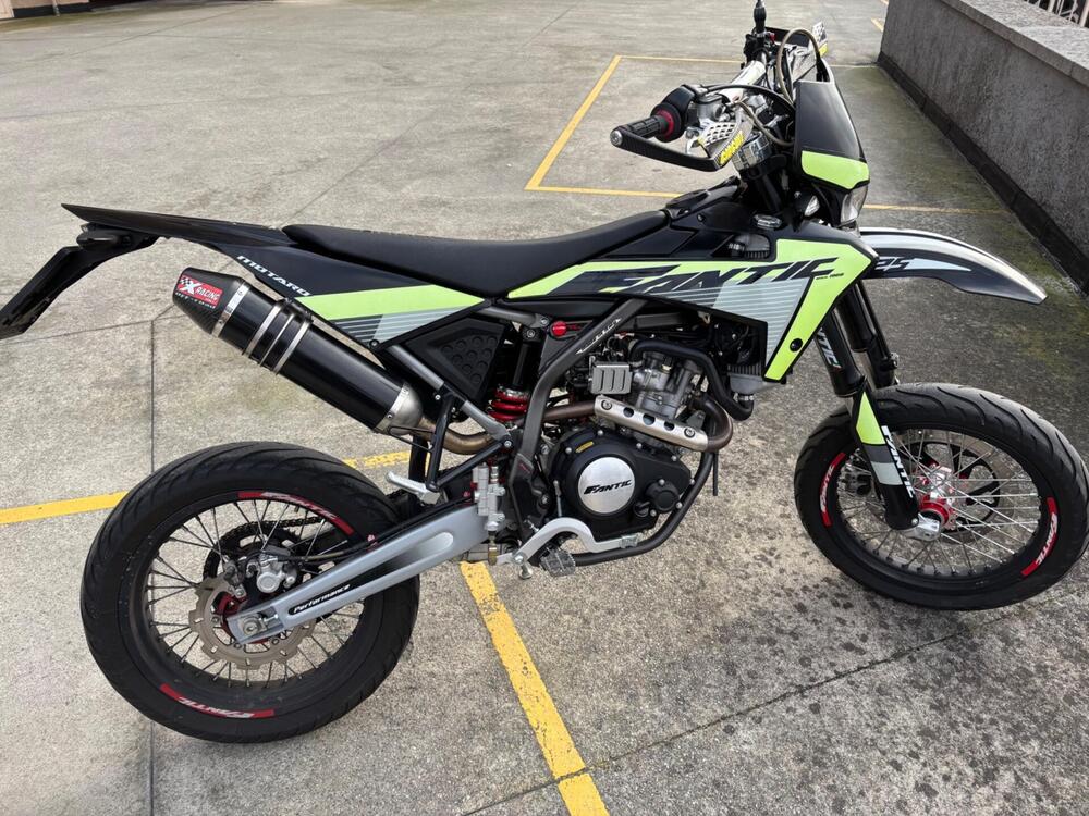 Fantic Motor Motard 125 Performance 4t (2020) (3)