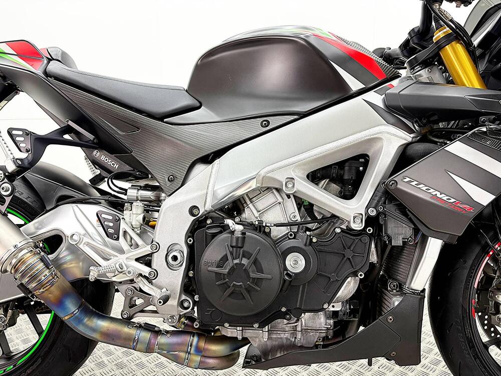 Aprilia Tuono V4 Factory (2019 - 20) (9)