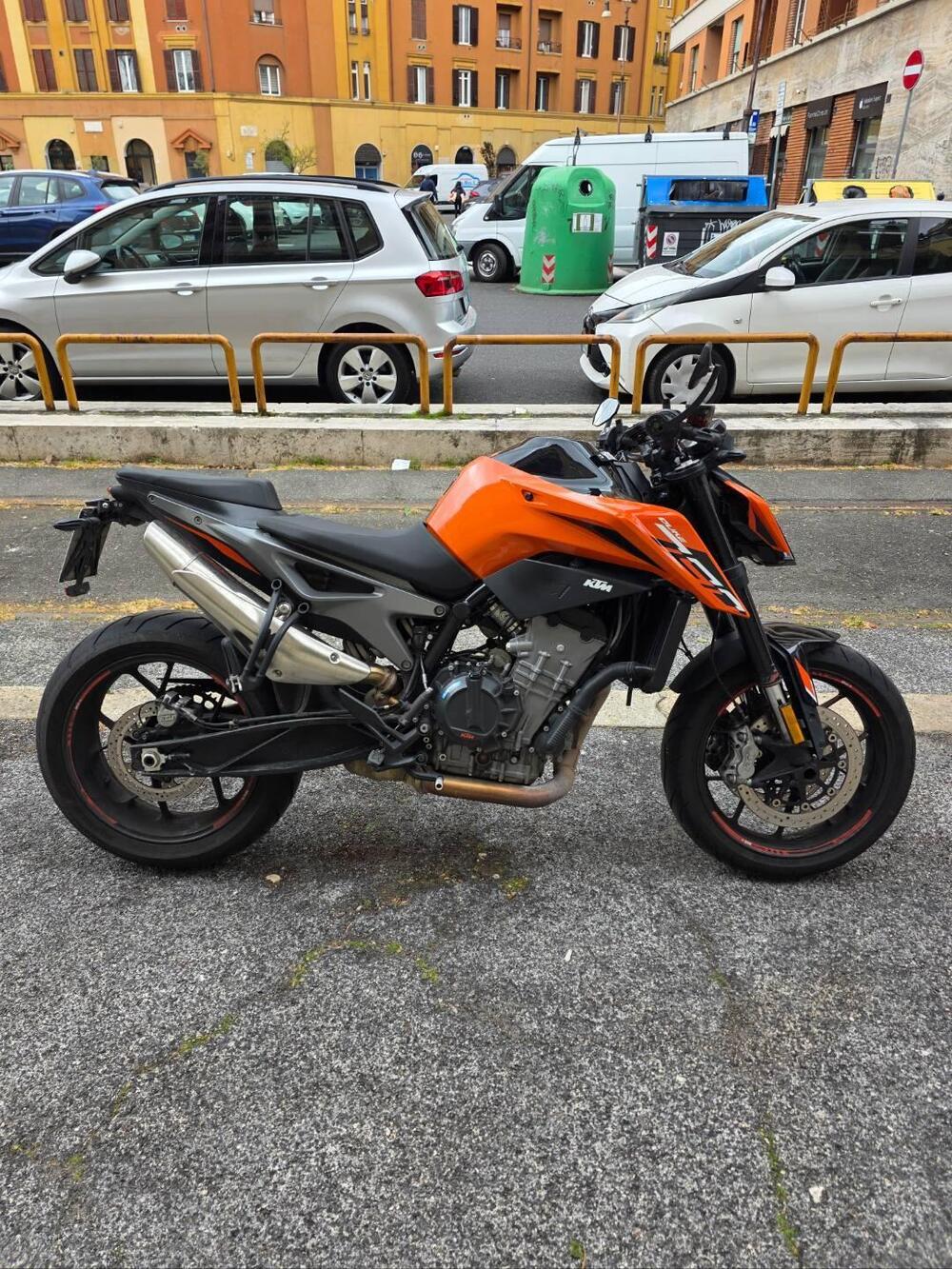 KTM 790 Duke L (2023 - 24)