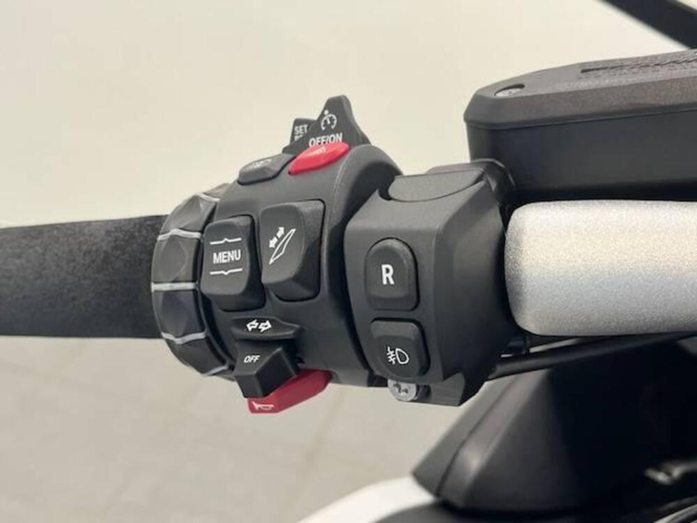 Bmw K 1600 GT (2022 - 26) (5)