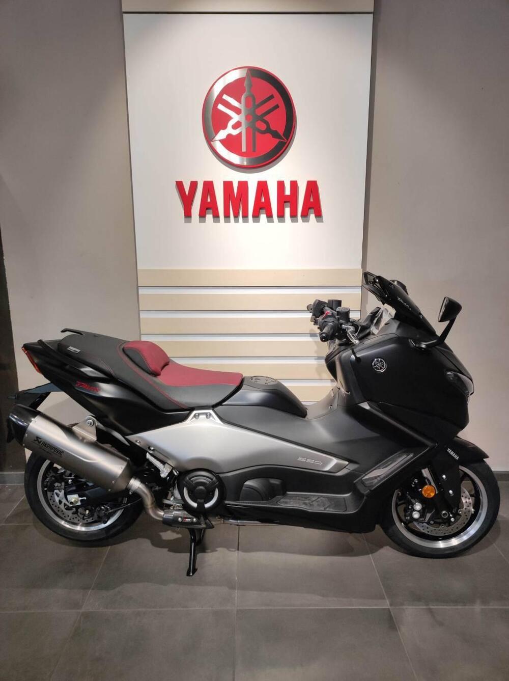Yamaha T-Max 560 25th Anniversary (2026)